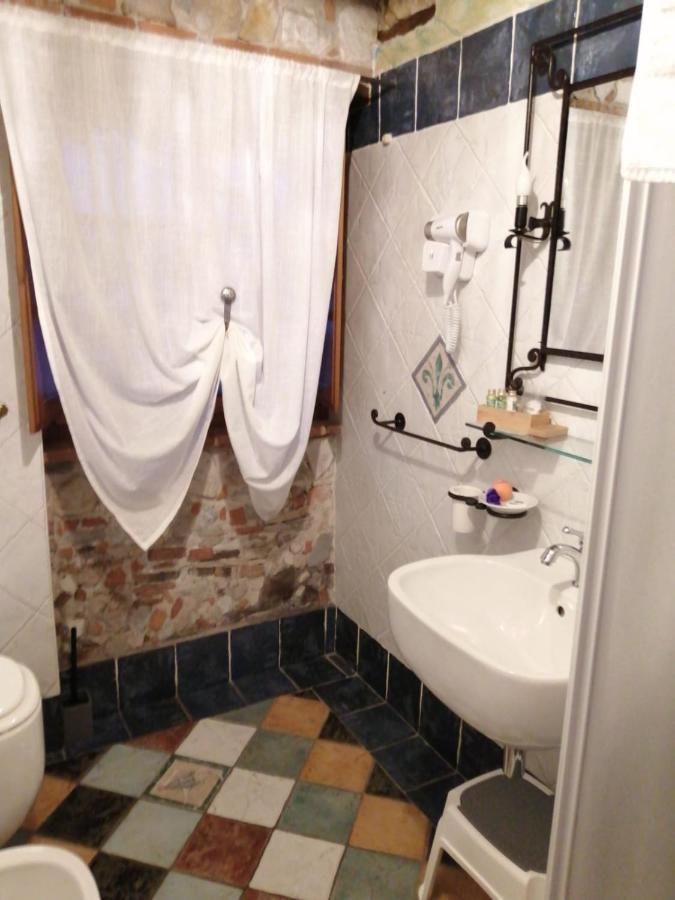 Luxury Corte Di Re Artu 2* Lucca